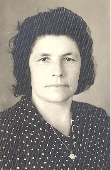 Obituary of Elena Novoa | Welcome to Mulryan Funeral Home serving G...